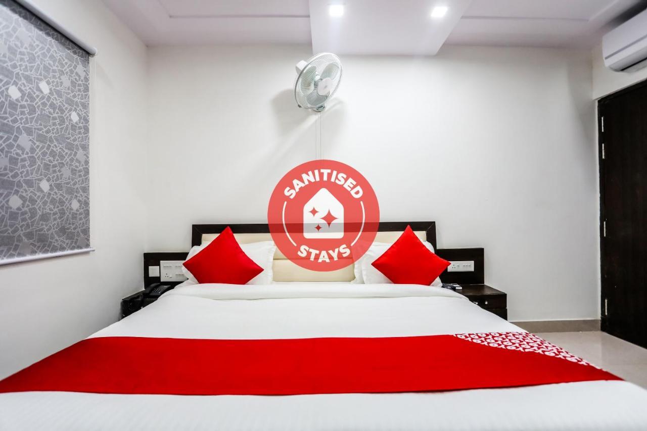 Oyo Hotel New Geetanjali Near Gautam Buddha Park لاكناو المظهر الخارجي الصورة