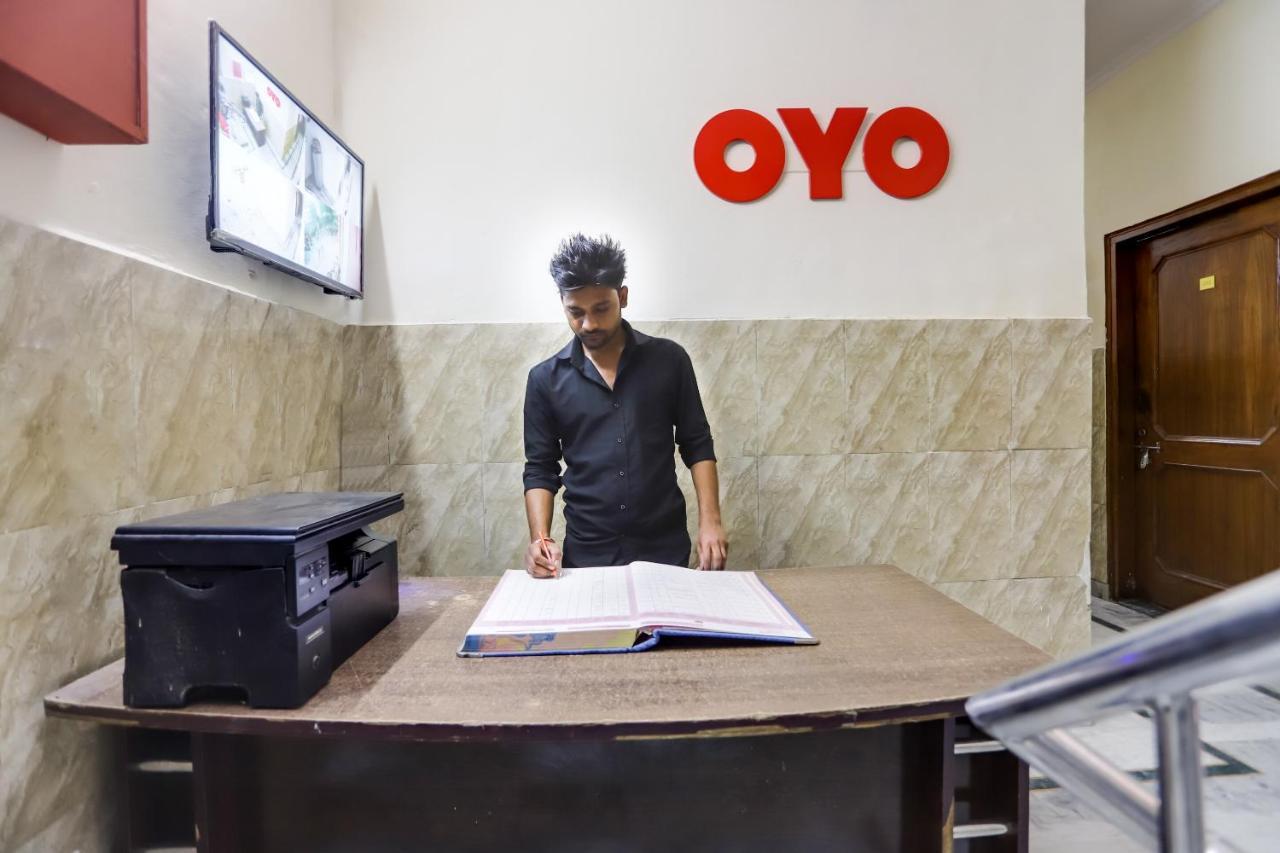 Oyo Hotel New Geetanjali Near Gautam Buddha Park لاكناو المظهر الخارجي الصورة