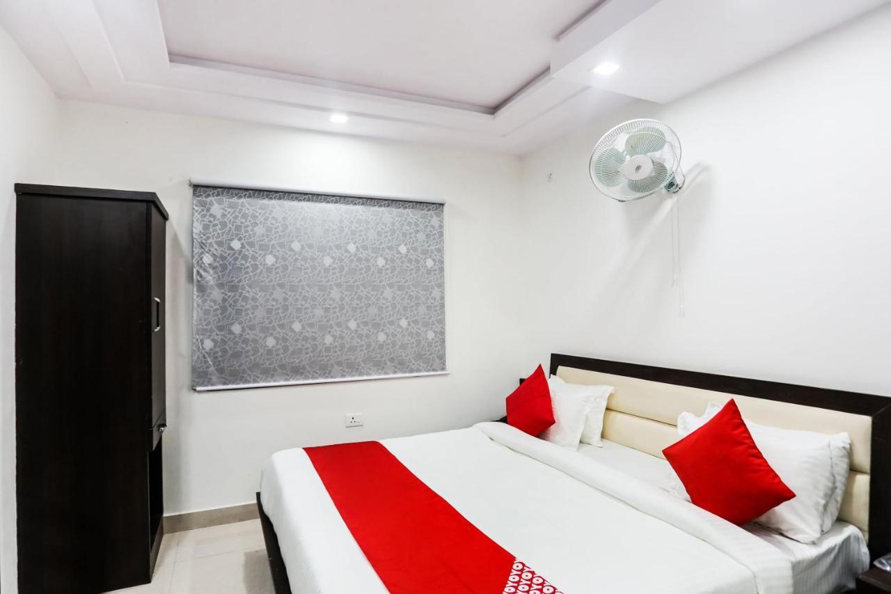 Oyo Hotel New Geetanjali Near Gautam Buddha Park لاكناو المظهر الخارجي الصورة