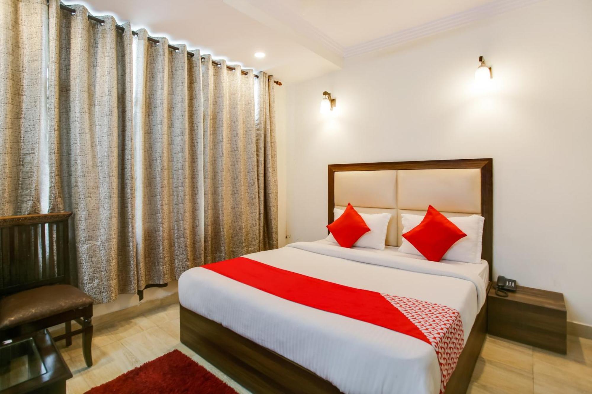 Oyo Hotel New Geetanjali Near Gautam Buddha Park لاكناو المظهر الخارجي الصورة
